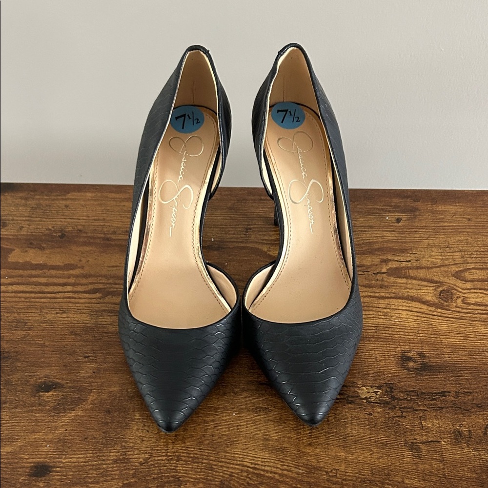 Jessica Simpson Black Textured Heels size 7.5